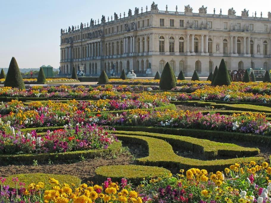 Destination Versailles Extérieur photo